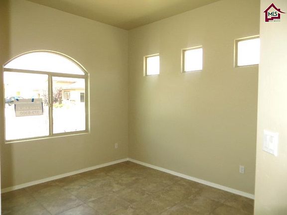 3rd image of 3514 Calle De Sierra