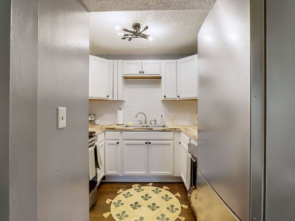 1901 18th Ave S APT 207