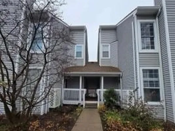 44 Fox Run Dr, Englewood, NJ 07631