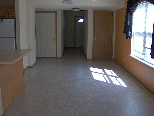 Building Photo 3
