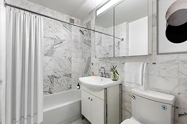 Rented by Pinnacle City Living