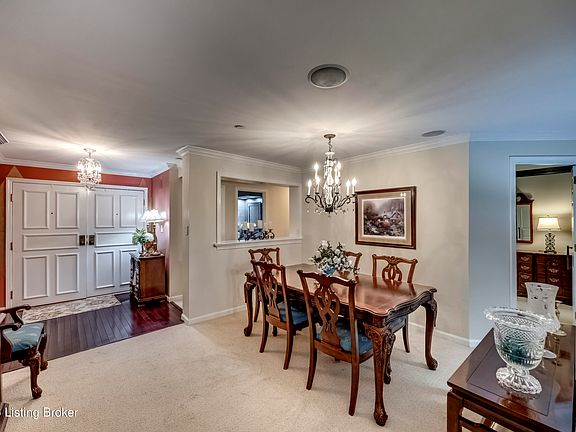 3rd image of 8605 Shelbyville Rd APT 216