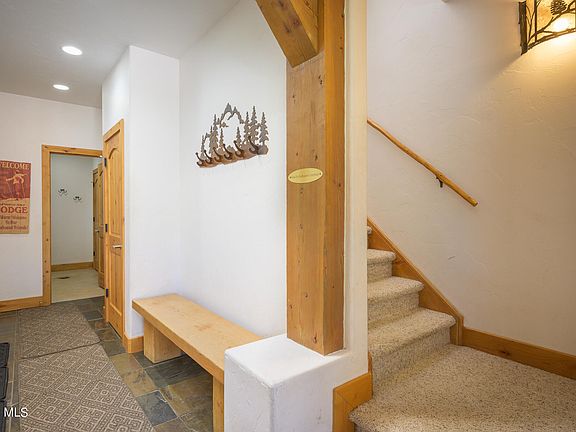 4th image of 104 Antler Way