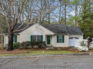 14 Glenview Dr, Simpsonville, SC 29681