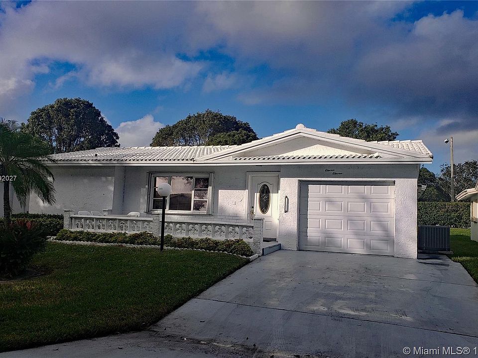 1st image of 1111 NW 90th Way
