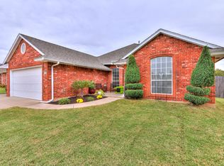 1601 SW 31st Ter, Moore, OK 73160