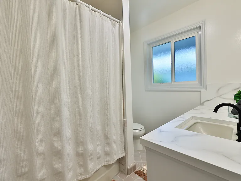 1020 Orange St — Photo 28