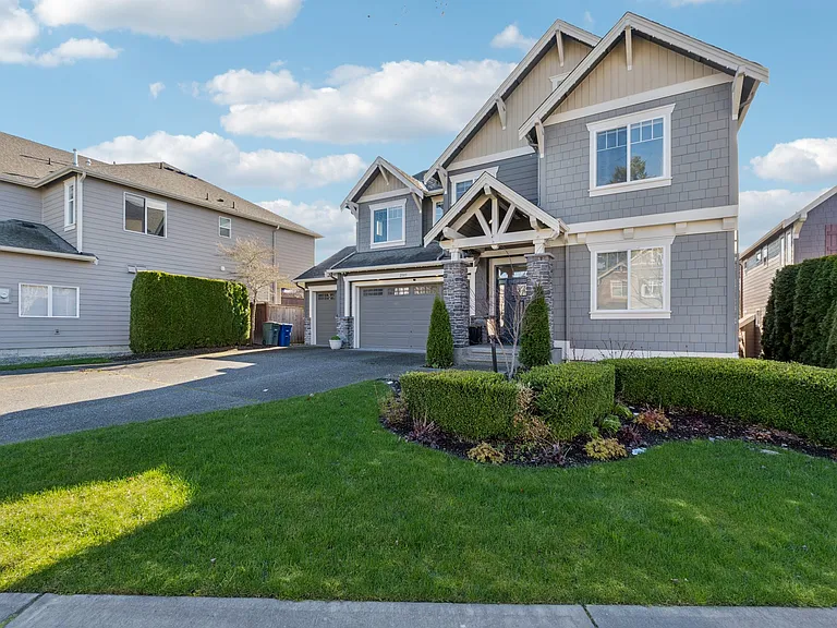 21011 SE 6th Pl — Photo 2