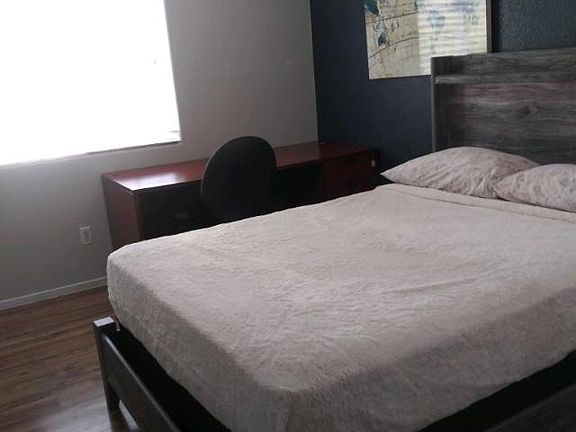 4th image of 7909 Horn Tail Ct Room 3