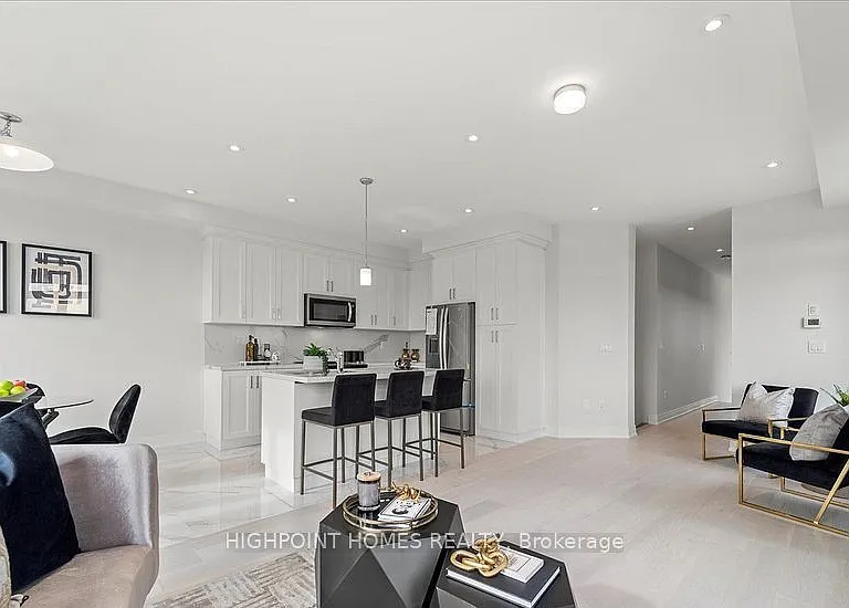 77 Schmeltzer Cres — Photo 22
