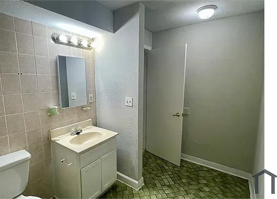 1738 Wright Ave #1 — Photo 6