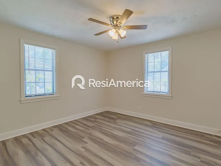 2227 Commonwealth Ave — Photo 11