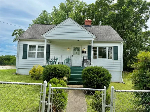 630 Columbia Rd, Petersburg, VA 23803