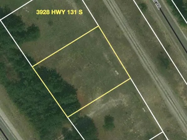 3928 Us Highway 131 S, Boyne Falls, MI 49713
