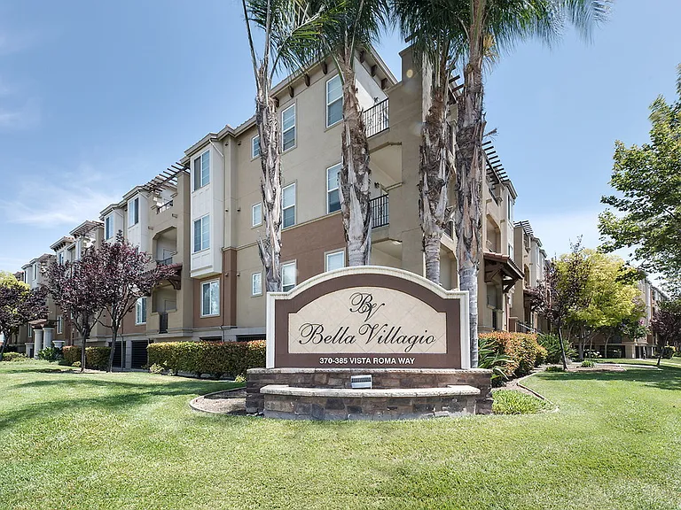 Bella Villagio — Photo 4