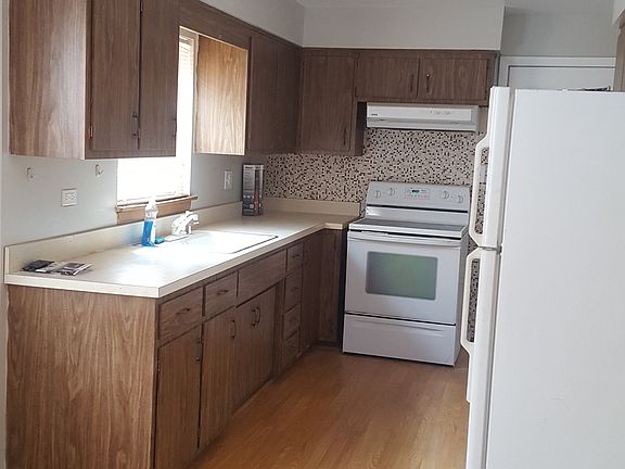 2nd image of 1240 Kenilworth Ave