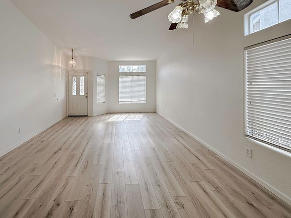 3rd image of 27204 Michener Dr