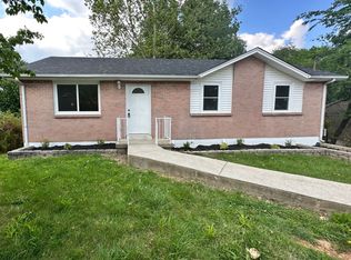 255 Raintree Dr, Clarksville, TN 37042