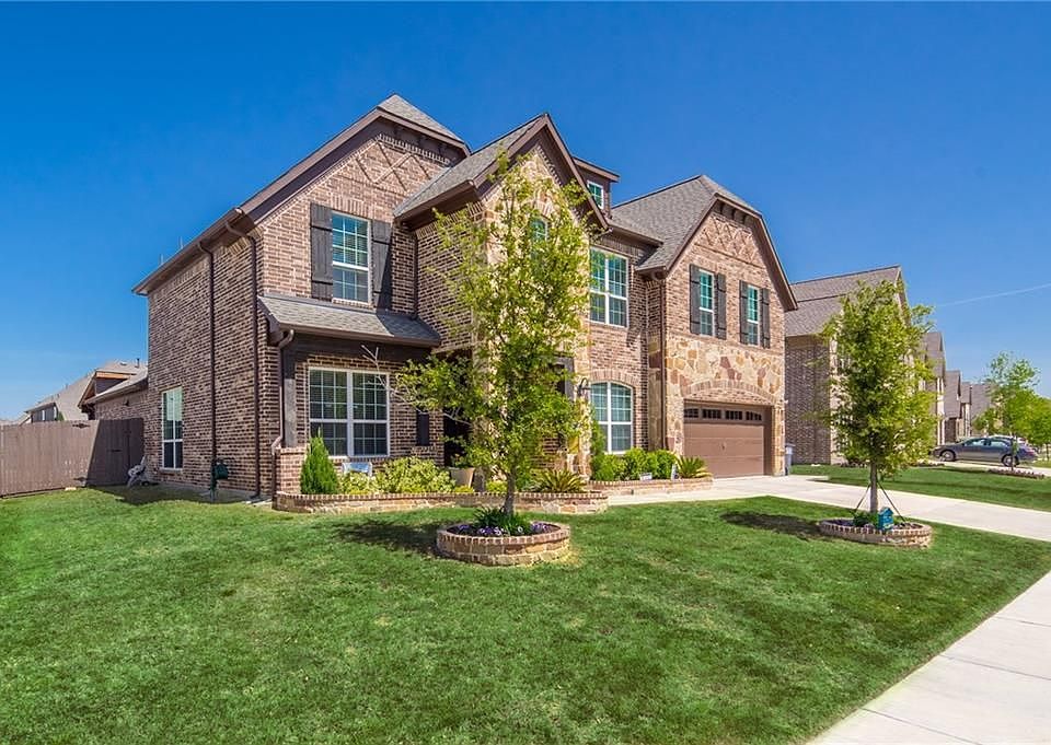 1st image of 2529 Lakebend Dr