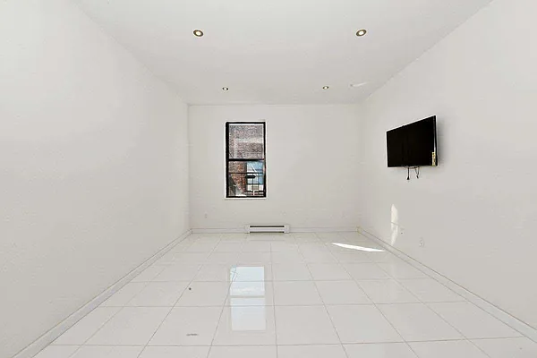 Rented by J Misrahi Realty Corp | media 2