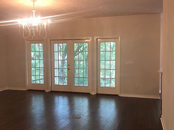 4th image of 9711 Quail Hollow Blvd