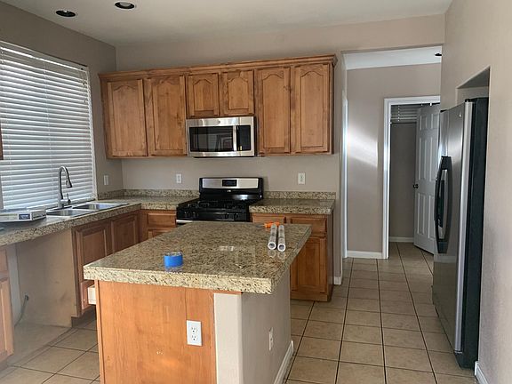 4th image of 7554 French Springs St