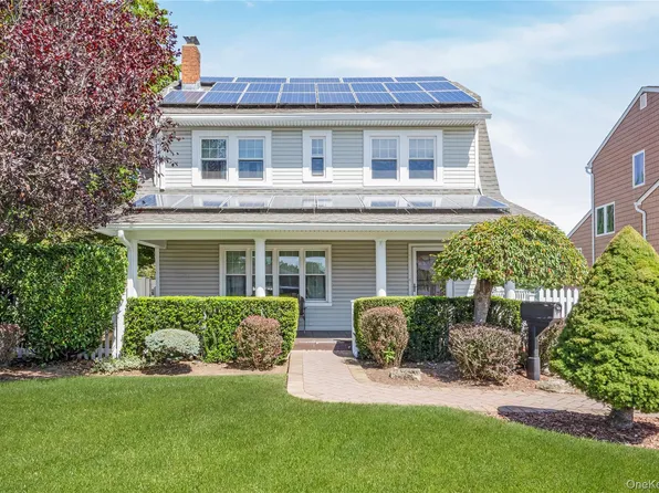 3945 Hickory Street, Seaford, NY 11783