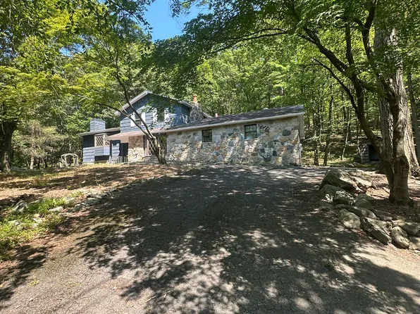 34 Cromwell Rd, Monroe, NY 10950