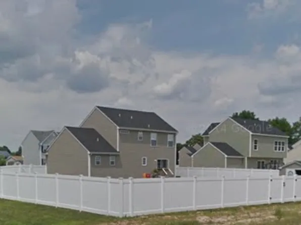 561 Sandy Ct, Vineland, NJ 08361