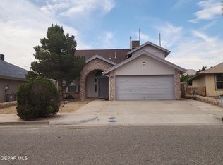 10859 Golden Sands Dr, El Paso, TX 79924