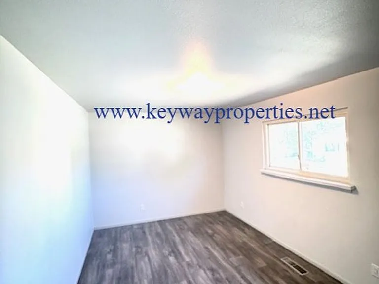 3705 Chapala Dr NE — Photo 10