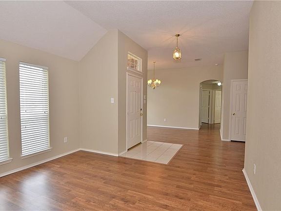 3rd image of 4700 Monte Vista Ln