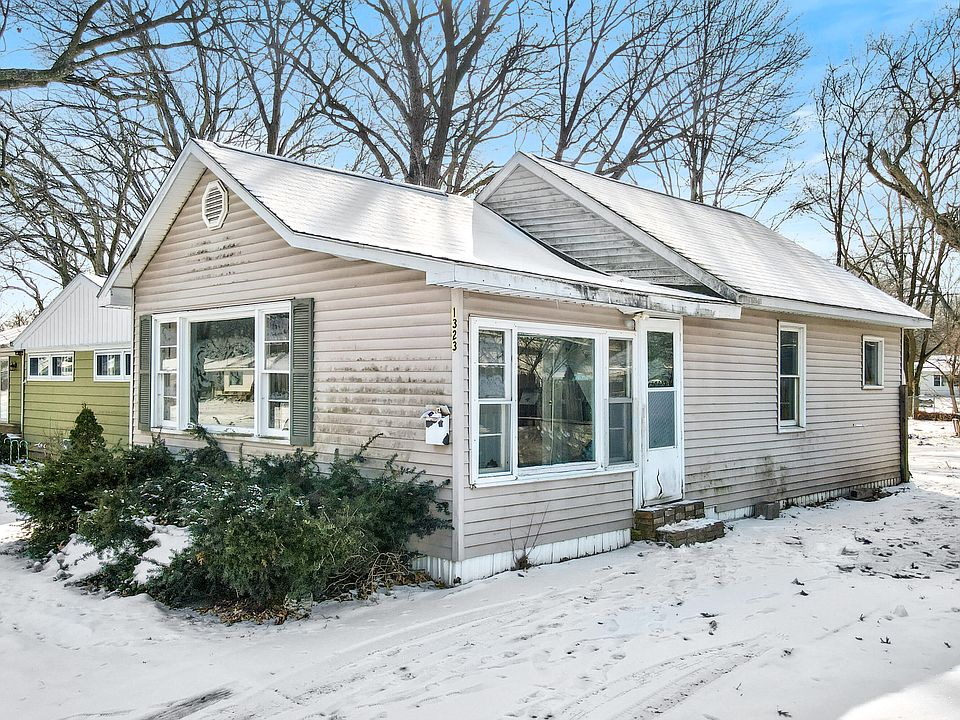 1st image of 1323 Catherine Ave
