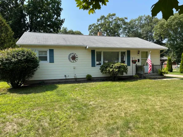 1015 N William St, Ludington, MI 49431