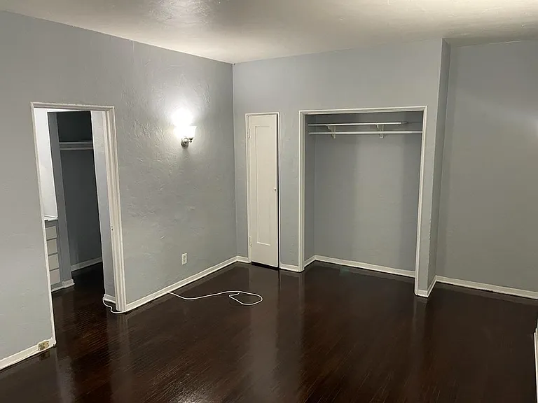 1197 N Ardmore Ave #14Y — Photo 12