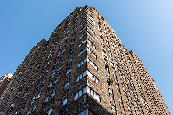 Sold by HomeDax Real Estate | media 14