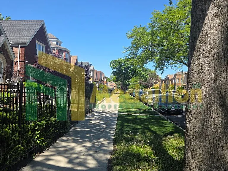 7154 S Francisco Ave — Photo 2