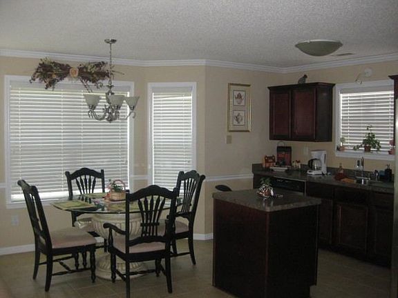 5th image of 29 Pacific Ave