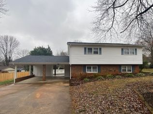 2448 Myra Ln, Lincolnton, NC 28092