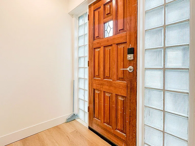 27 Millen Ave #A122 — Photo 4