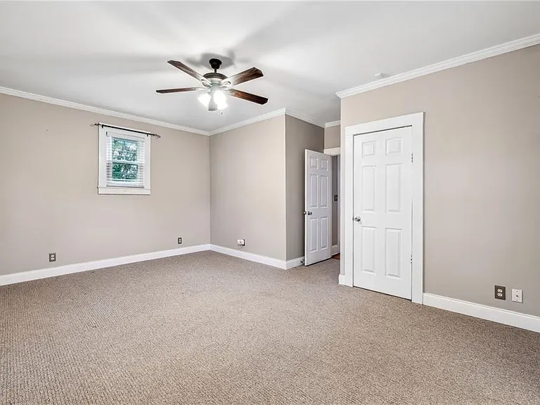976 Hall Pl NW — Photo 29