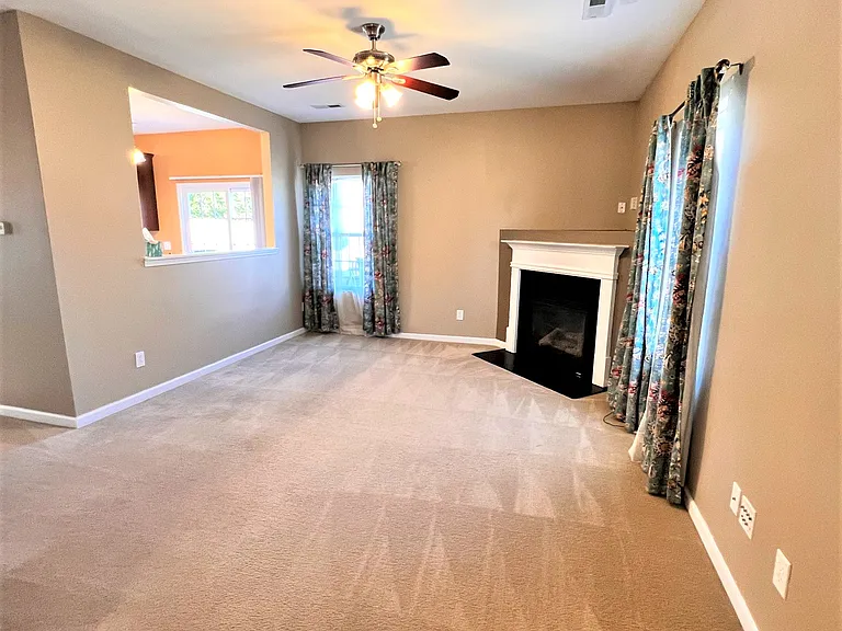 6 Red Brush Ct — Photo 2
