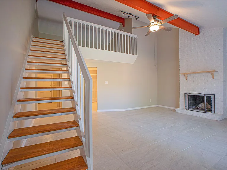 16042 Bear Hill Dr — Photo 19