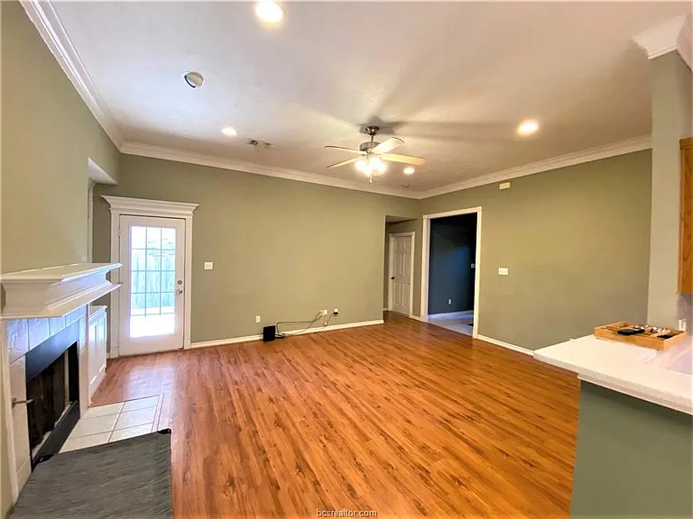 2309 Norham Dr — Photo 3
