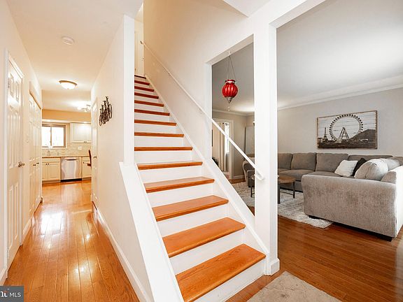 5th image of 18 Wyndham Ct