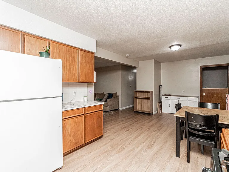 1011 Skyline Dr — Photo 20