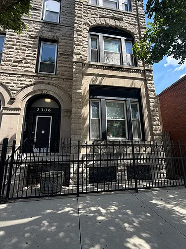2306 W Taylor St #1 Photo 1