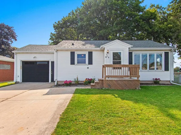119 1st St, Luxemburg, WI 54217