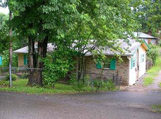 215 Maples Rd, Knoxville, TN 37920