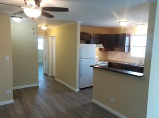 166 Quail Run Ct APT 2A, Carol Stream, IL 60188